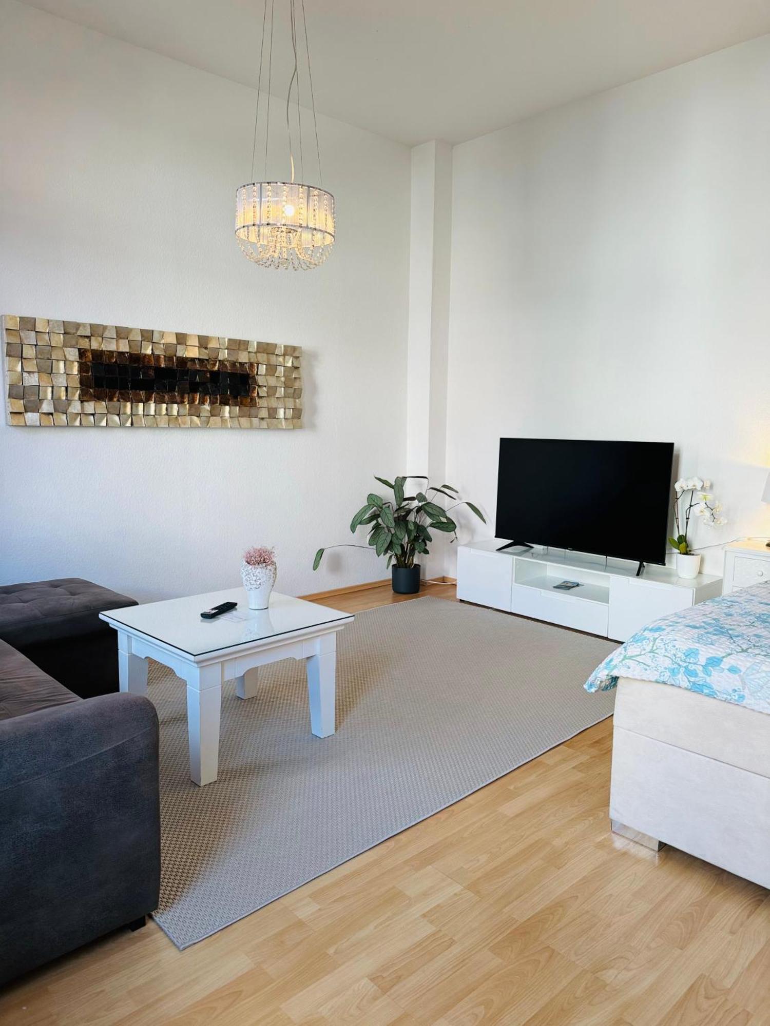 Wohnung Am Schlossgarten シュヴェリーン エクステリア 写真